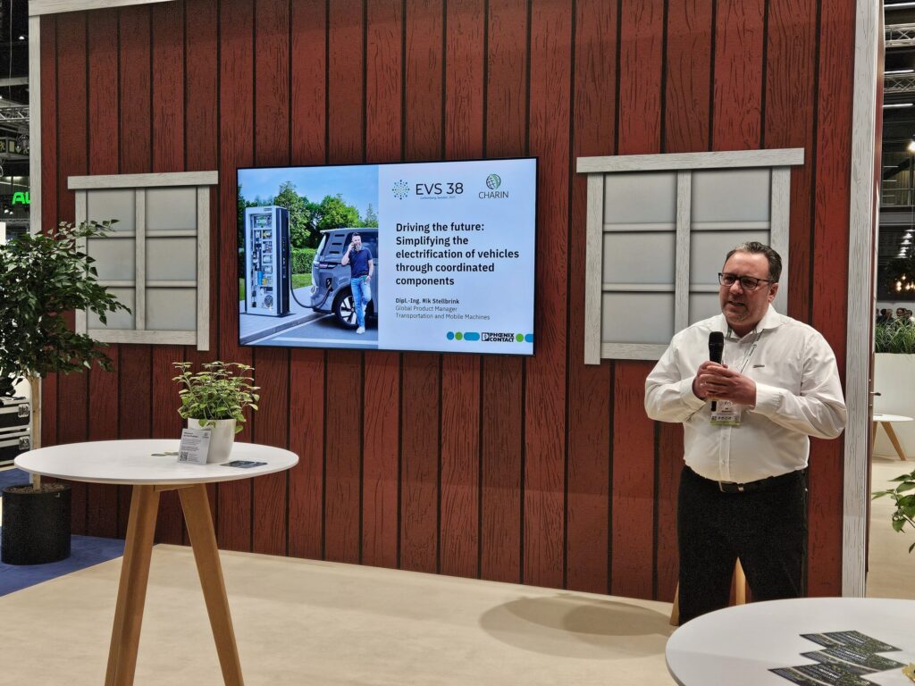 Rik Stellbrink, Product Manager Transportation and Mobile Machines, Phoenix Contact E-Mobility GmbH