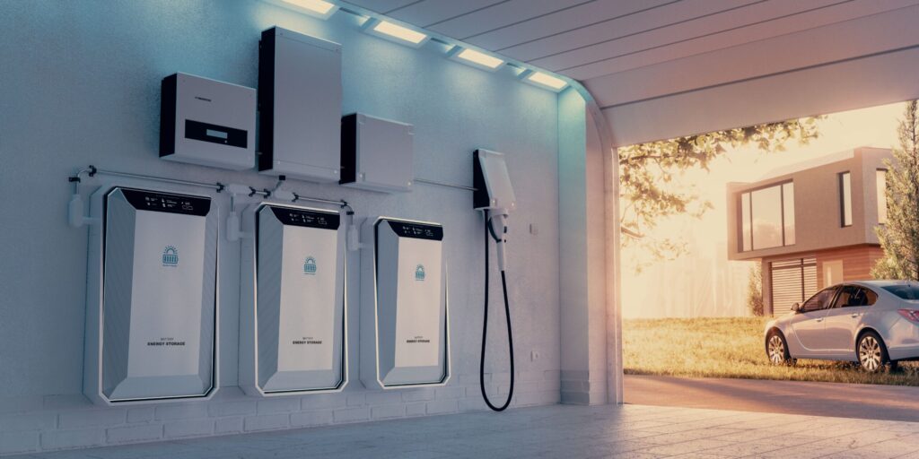 Vehicle-to-Grid (V2G) Anwendung mit Wallbox in Garage