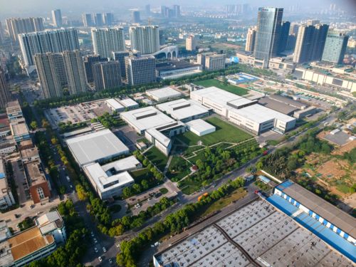 2015 – Neue Tochter in China