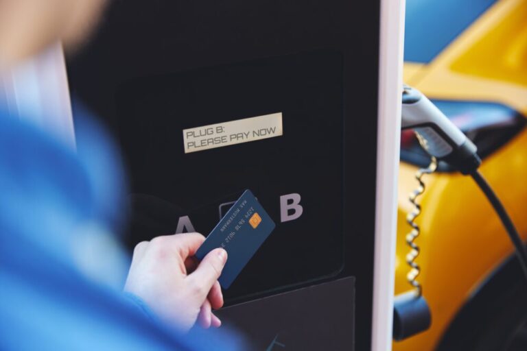 Kartenzahlung an AC-Ladestation